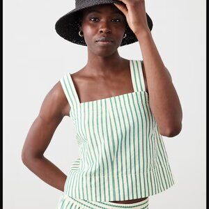 🔥 Closet Sale! Banana Republic Factory Seersucker Boxy Topstitch Tank Size L